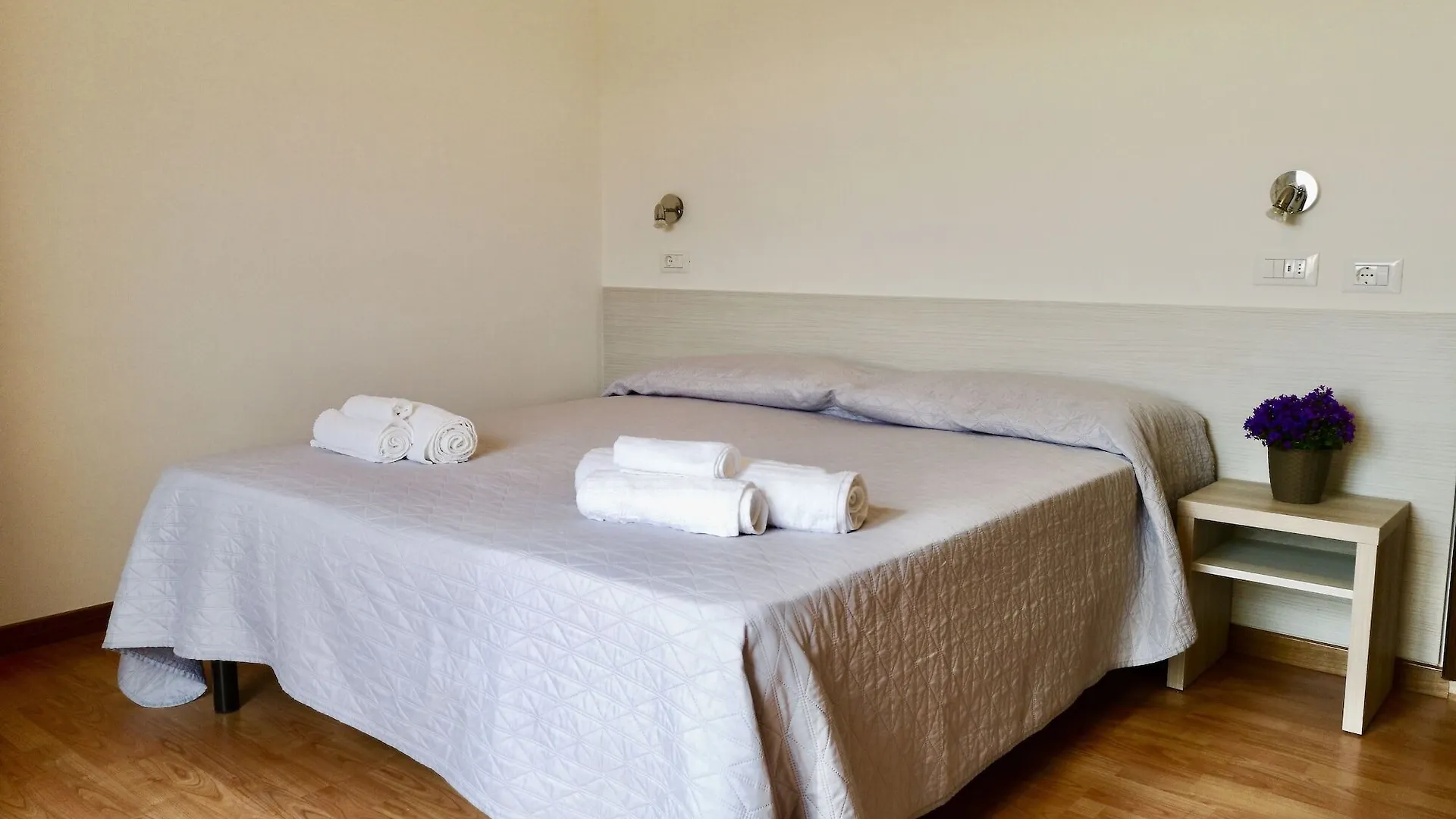 ***  בלריה-איגאה מרינה Hotel Kursaal איטליה
